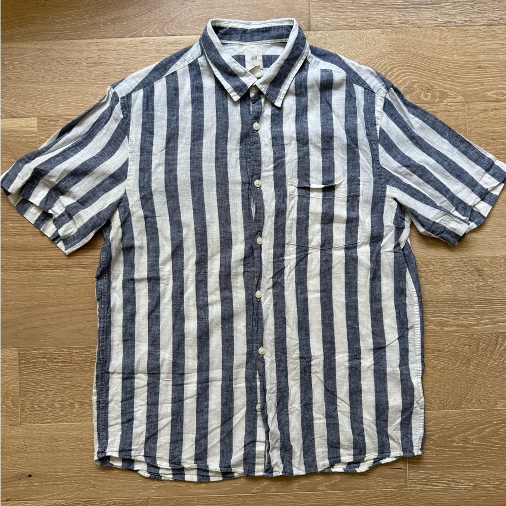 H&M Blue and White Casual Button Down Shirt
